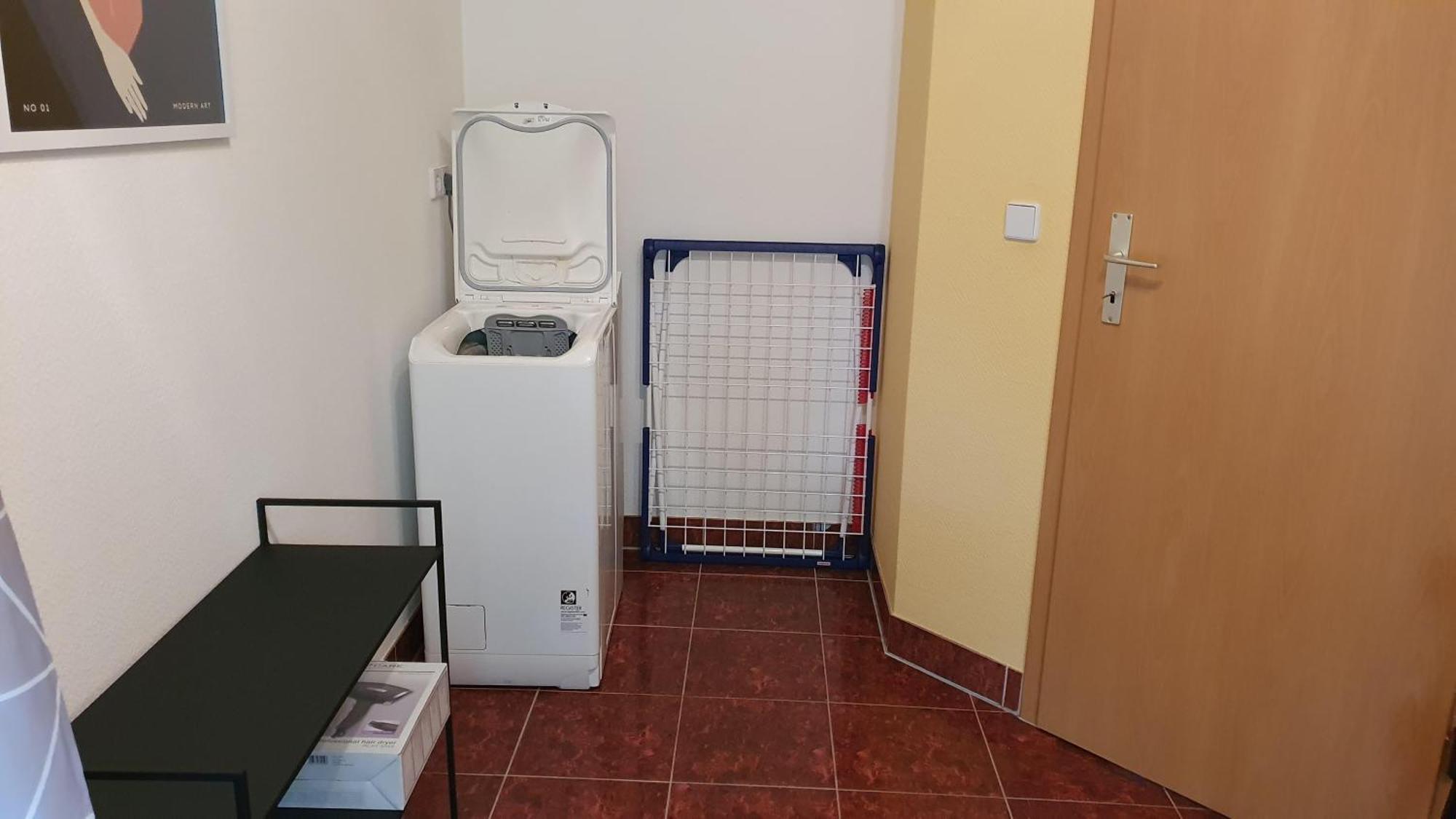 Ferienwohnung Im Gutshof Direkt Gegenueber Dem Schloss, Rhododendronpark Mit Terrasse Und Wlan Kromlau Exterior foto